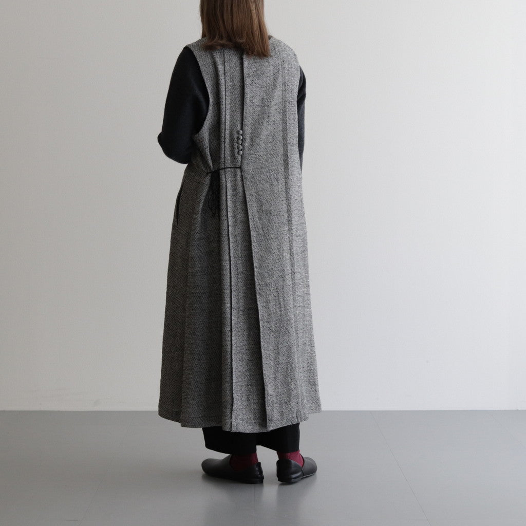 モデル : 身長159cm 着用サイズ : F