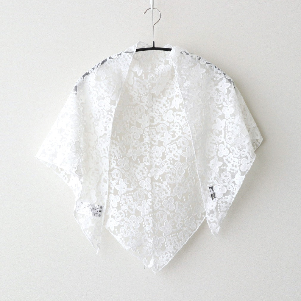 CROWN MOTIF LACE TRIANGLE STOLE #White [no.7531] – DOKODO