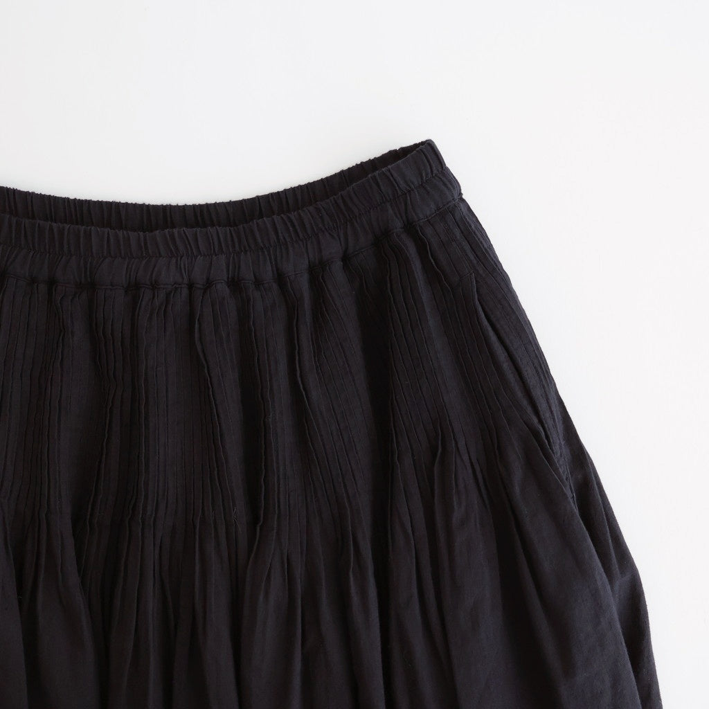 HANDWOVEN HEAVY COTTON PLAIN FLARED SKIRT WITH PINTUCK #9900 BLACK/BEIGE SELVAGE [INMDS25725]
