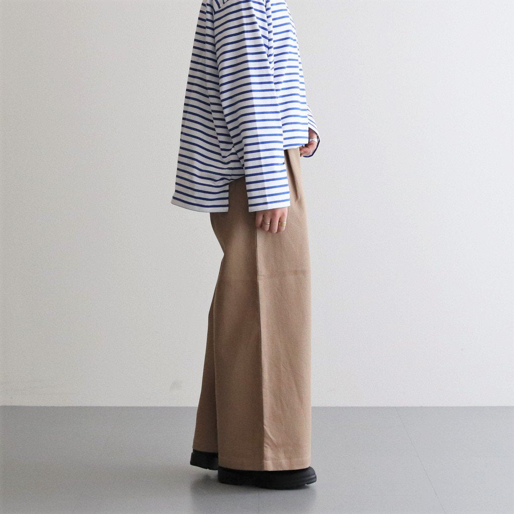 女性モデル(テラオ):166cm　着用サイズ:F