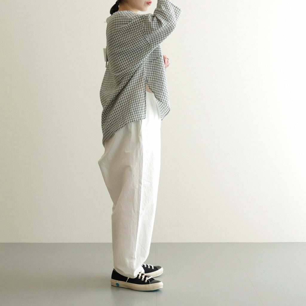 女性モデル(イノウエ):151cm　着用サイズ:F