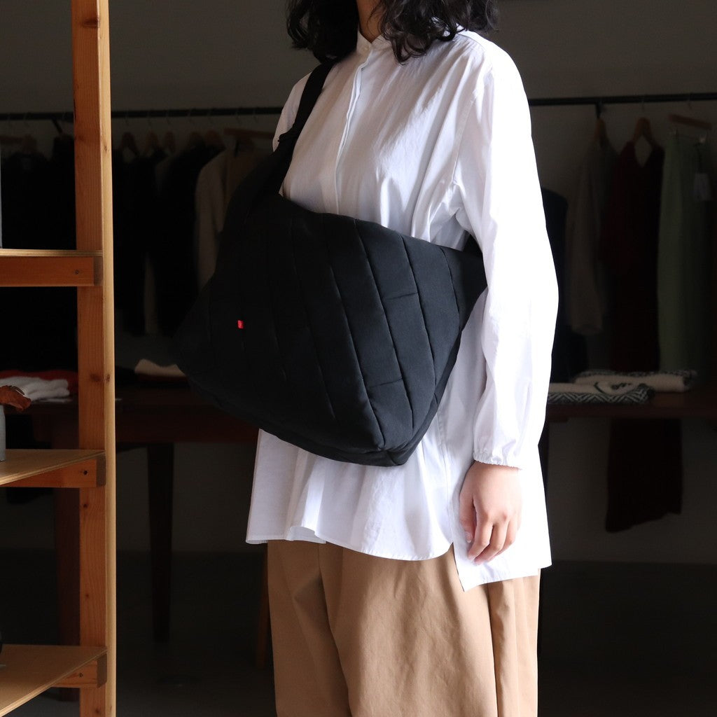 SHOULDER BAG M 袈裟 #BLACK [AL4232BG-34]