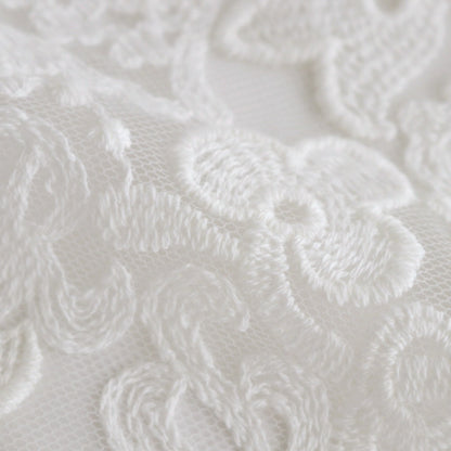 CROWN MOTIF LACE TRIANGLE STOLE #White [no.7531]