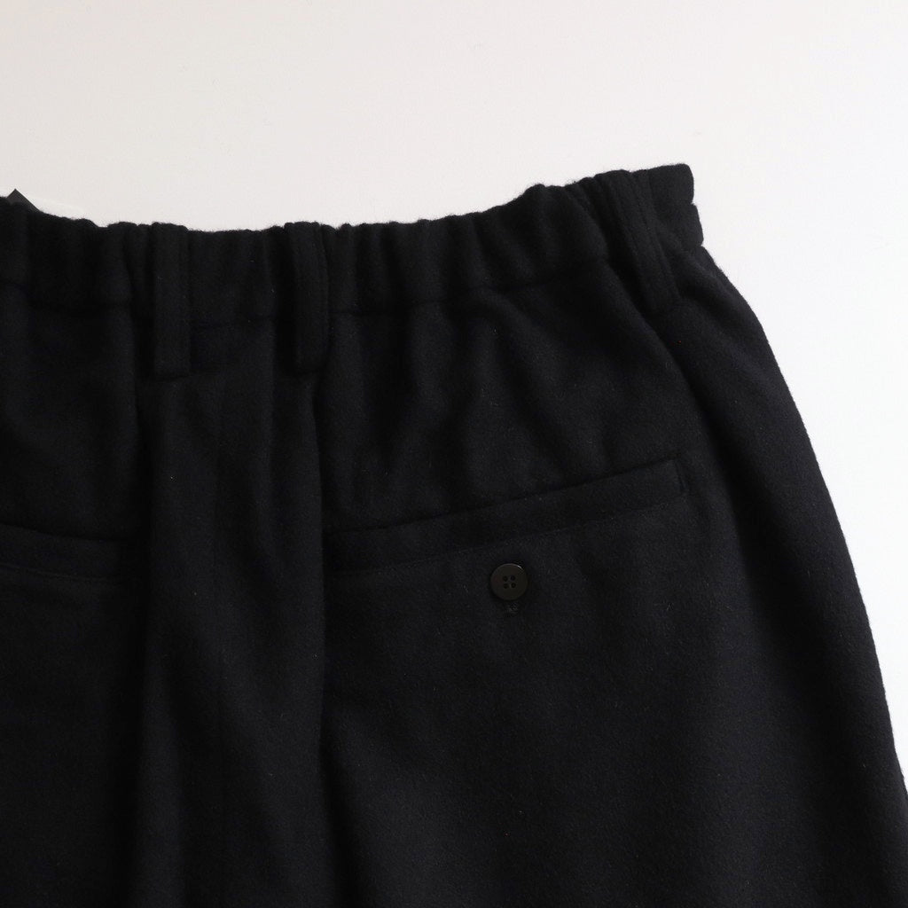 Wool cashmere beaver tuck pants #Black [TS243PT099]