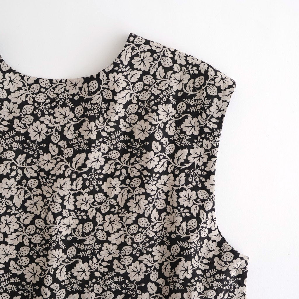 WILD BERRY FRILL DECORATION BUTTON BIB #Flax [no.7757]