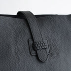 GRAINED LEATHER ONE HANDLE BAG #9900 BLACK [SVMDS2551F]