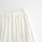 此処にある：ティアードスカート #off white [13261-03212]