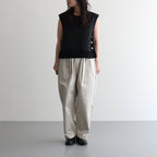 L.G.D. FRILL DECORATION BUTTON BIB #Black [no.8223]