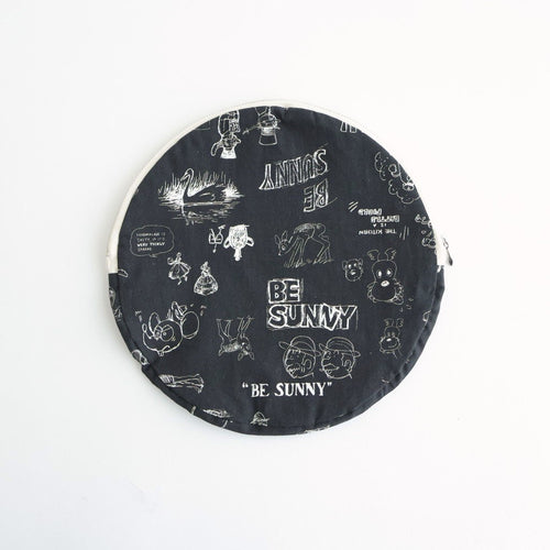 GRAFFITI CIRCLE POUCH (L) #Black [no.7951]