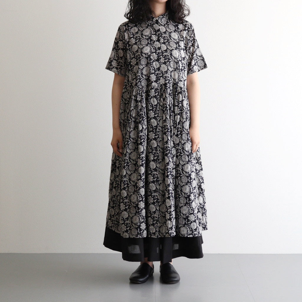 80s VOILE TWO TONE FLOWER PRINT REGULAR COLLAR S/SL DRESS #9982 BLACK x Lt BEIGE PRINT [NSL25084]