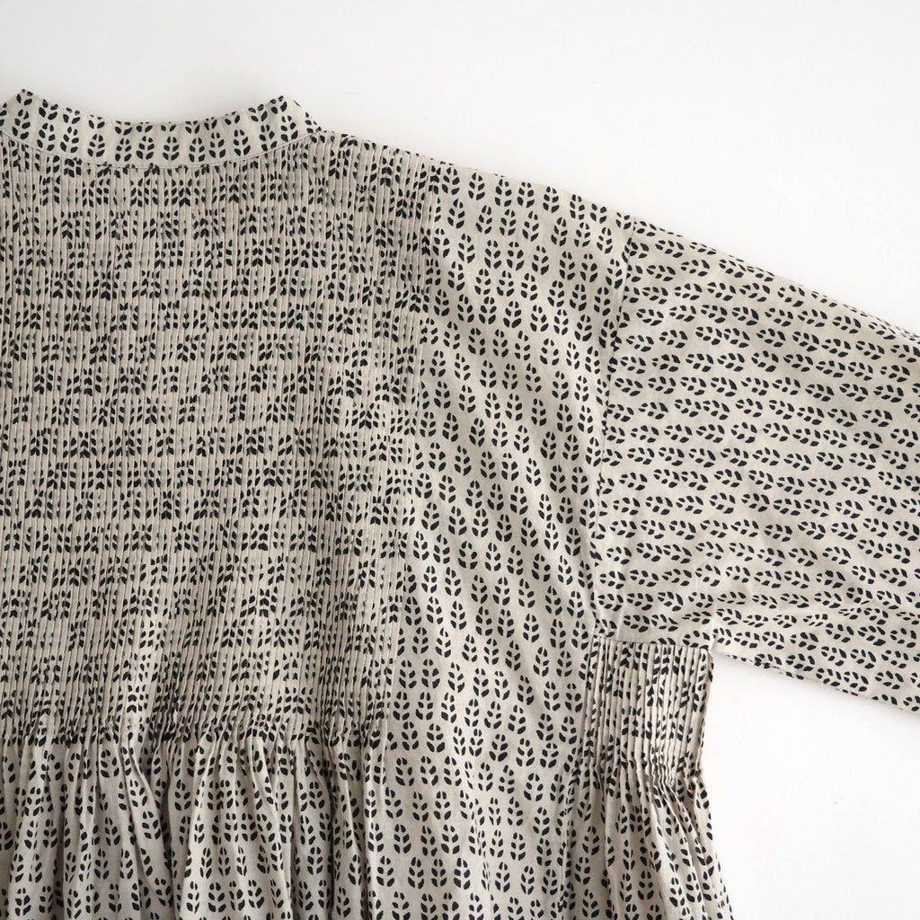 80s VOILE LITTLE TREE BLOCK PRINT MINI PINTUCK BANDED COLLAR SHIRTS #9199 MILKY.GREY/BLACK PRINT [INMDS26722]