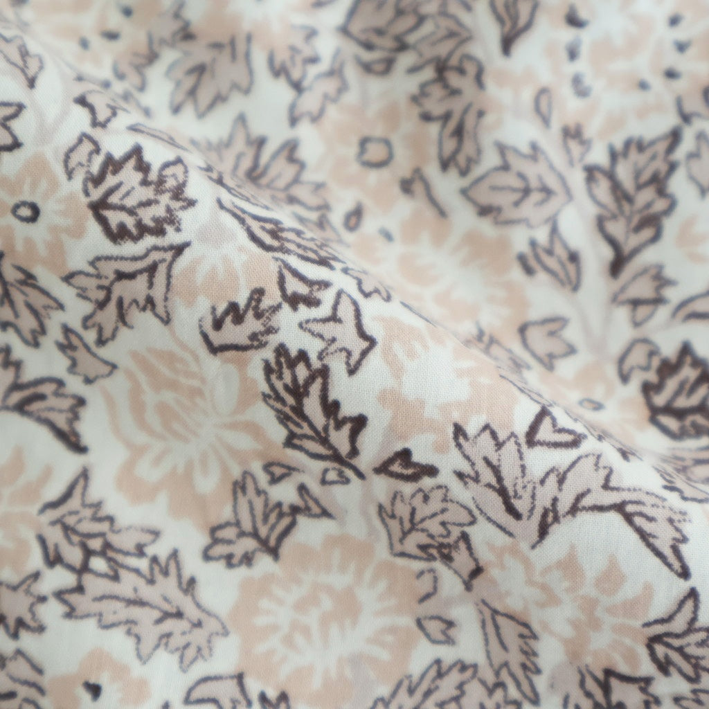 霞の空：Frilled collar blouse #pale flower [13251-10107]
