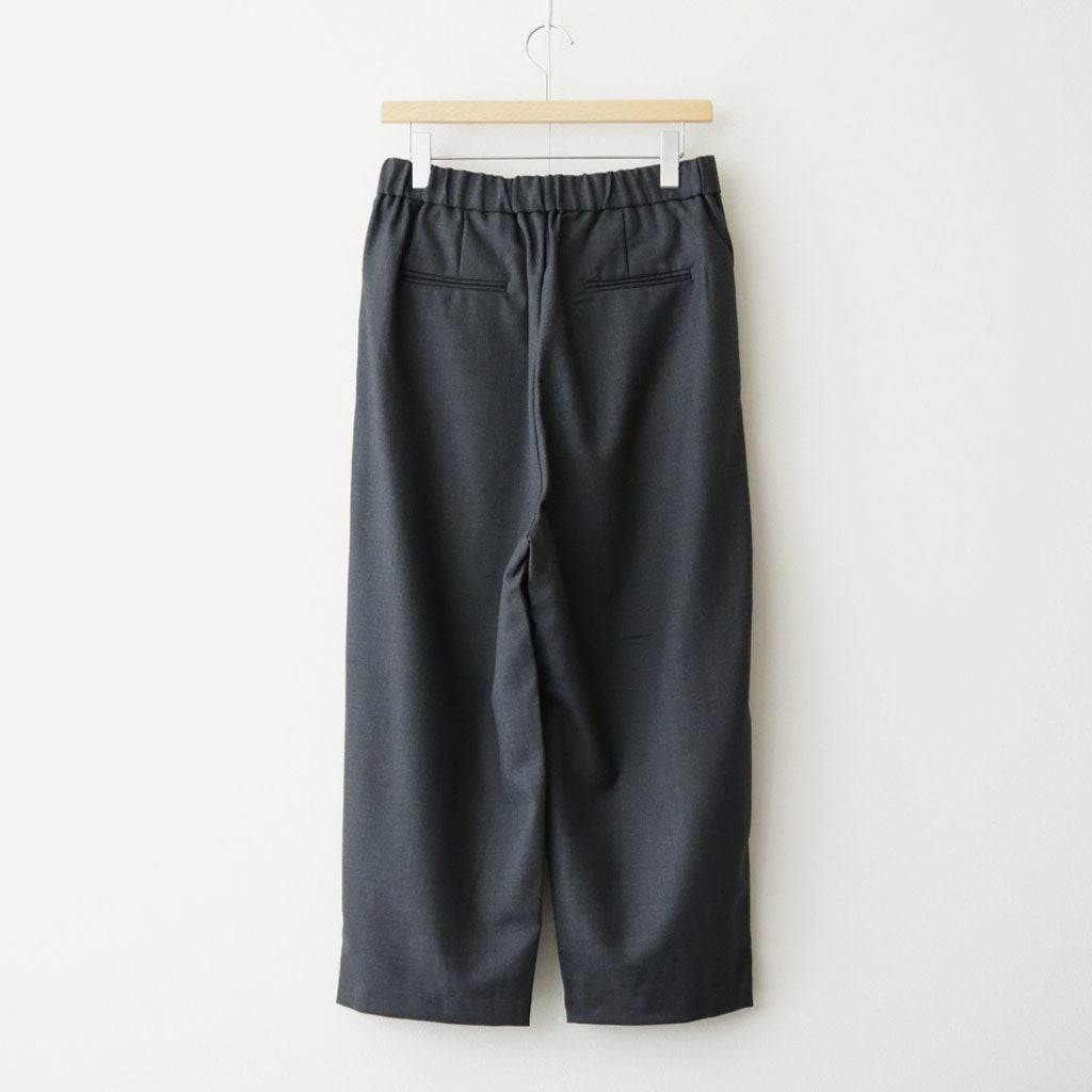 WOOL SERGE 2TUCK TAPERED EASY PANTS #9800 CHARCOAL [GNMDS2501WS]
