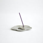 Small plate with twisted plum blossoms #tin [60017]