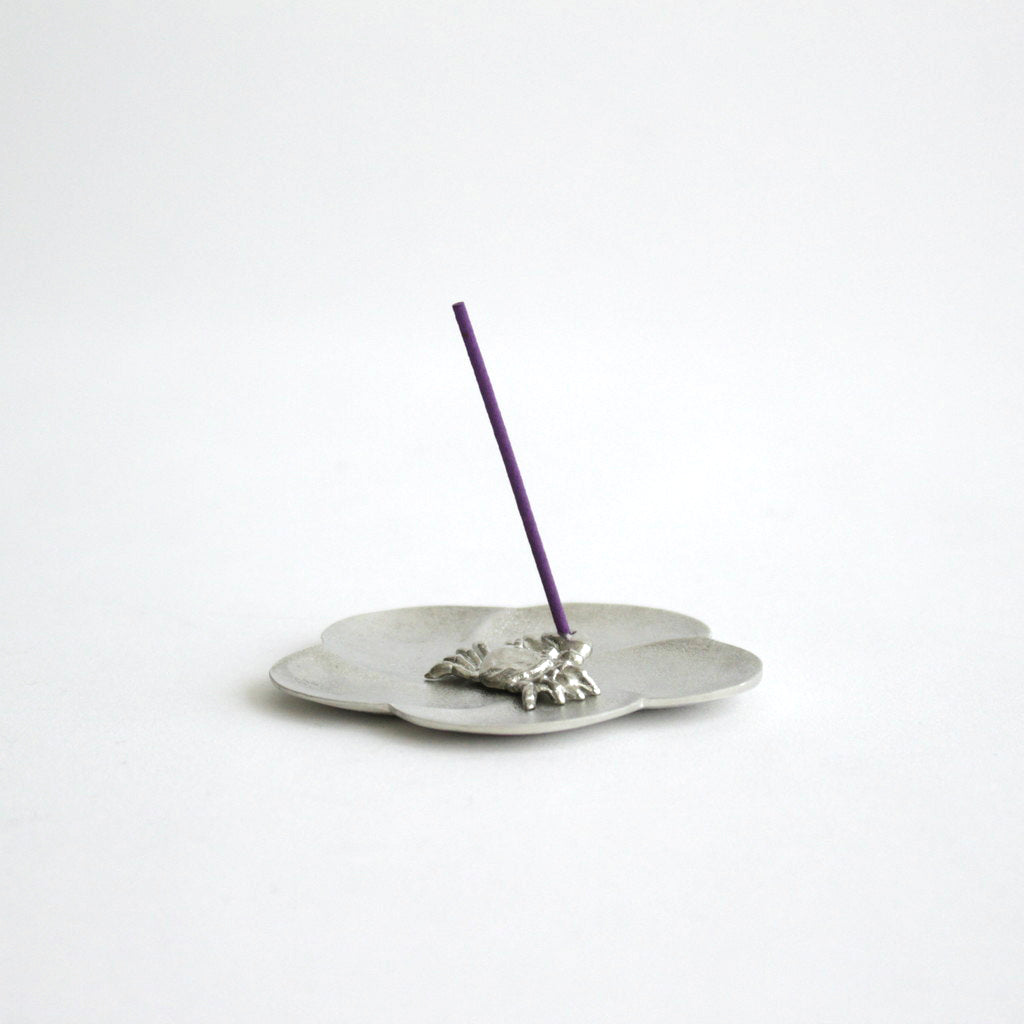 Small plate with twisted plum blossoms #tin [60017]