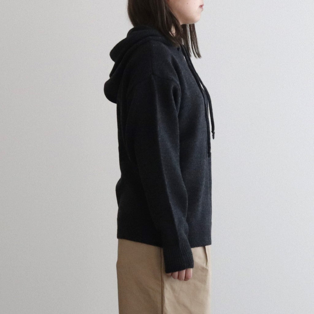 女性モデル(キムラ):159cm　着用サイズ:F