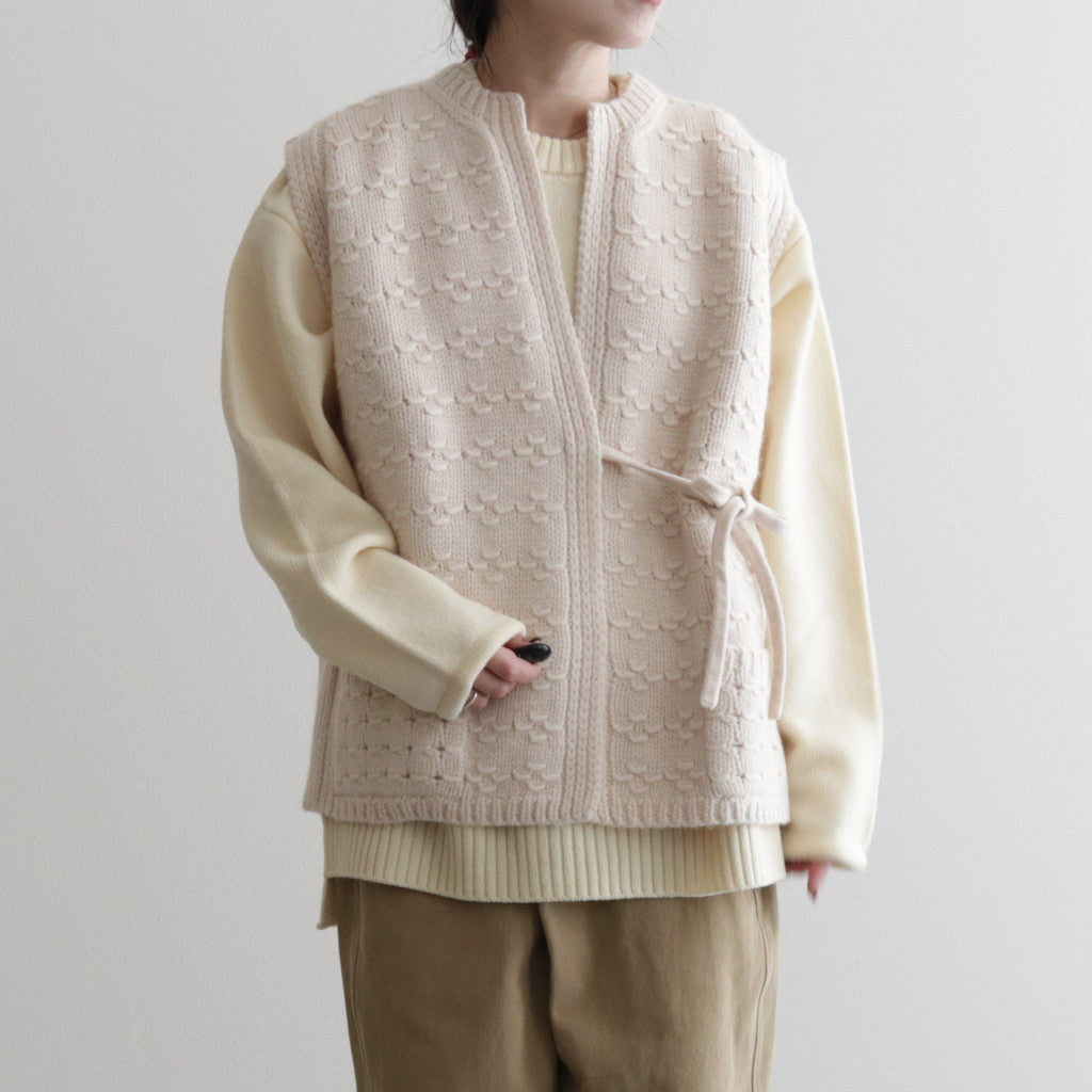 PANIER NO SLEEVE CARDIGAN #IVORY [26-0051A]