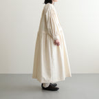 女性モデル(イノウエ):151cm　着用サイズ:F