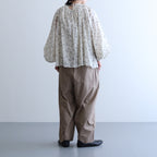 女性モデル(イノウエ):151cm　着用サイズ:F