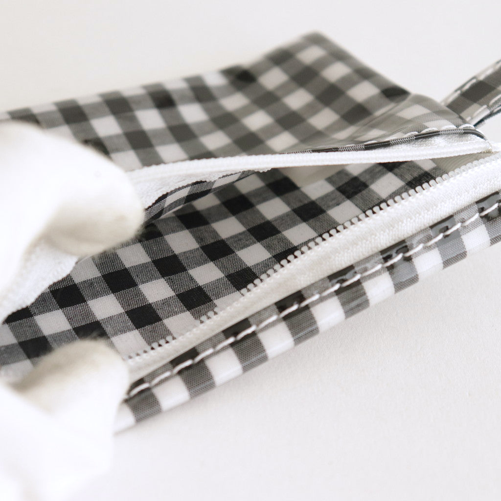 FLAT POUCH SMALL GINGHAM #BLACK [TMB-2310N]