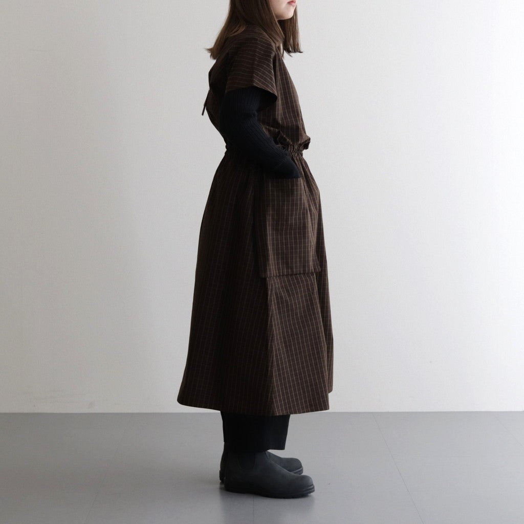 モデル：身長159cm　着用サイズ：M