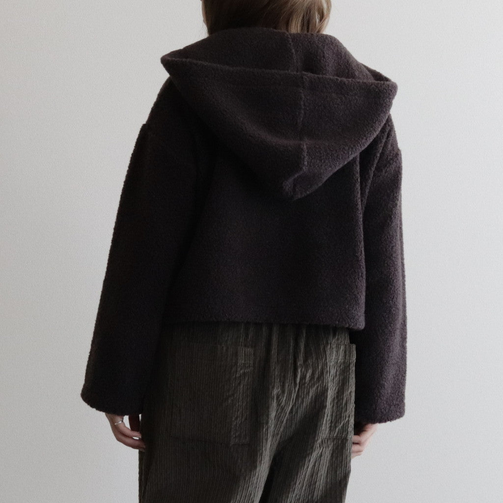モデル : 身長159cm　着用サイズ : F