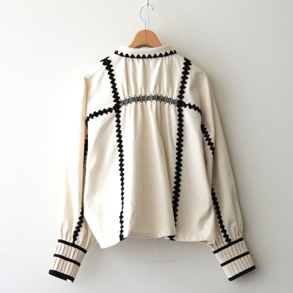 Shepherd blouse #Off white [232601] – DOKODO