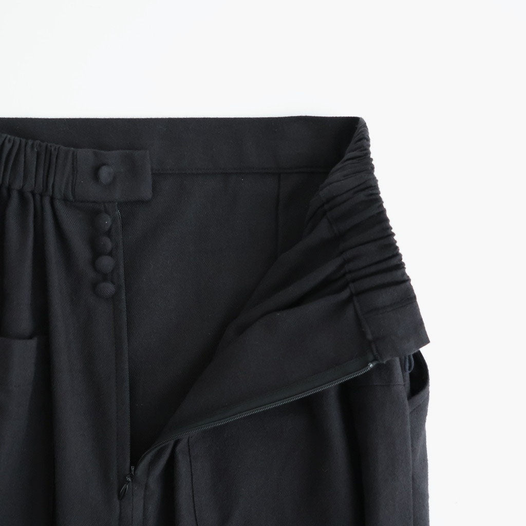 夢詠み Embroidered Peg skirt #Black [26F-SK144-CWF]