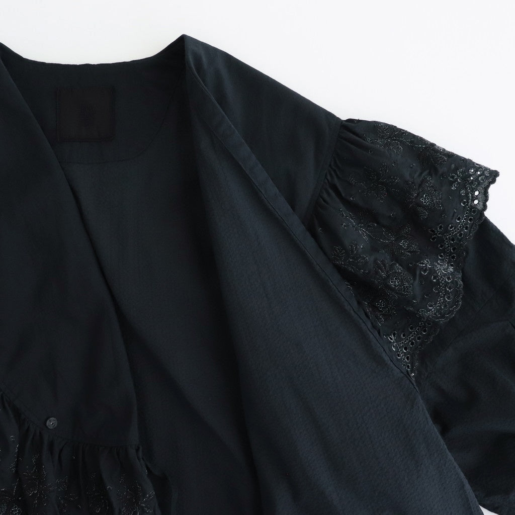 日日夜夜：Wide lace collar smock blouse #black [13251-05107]