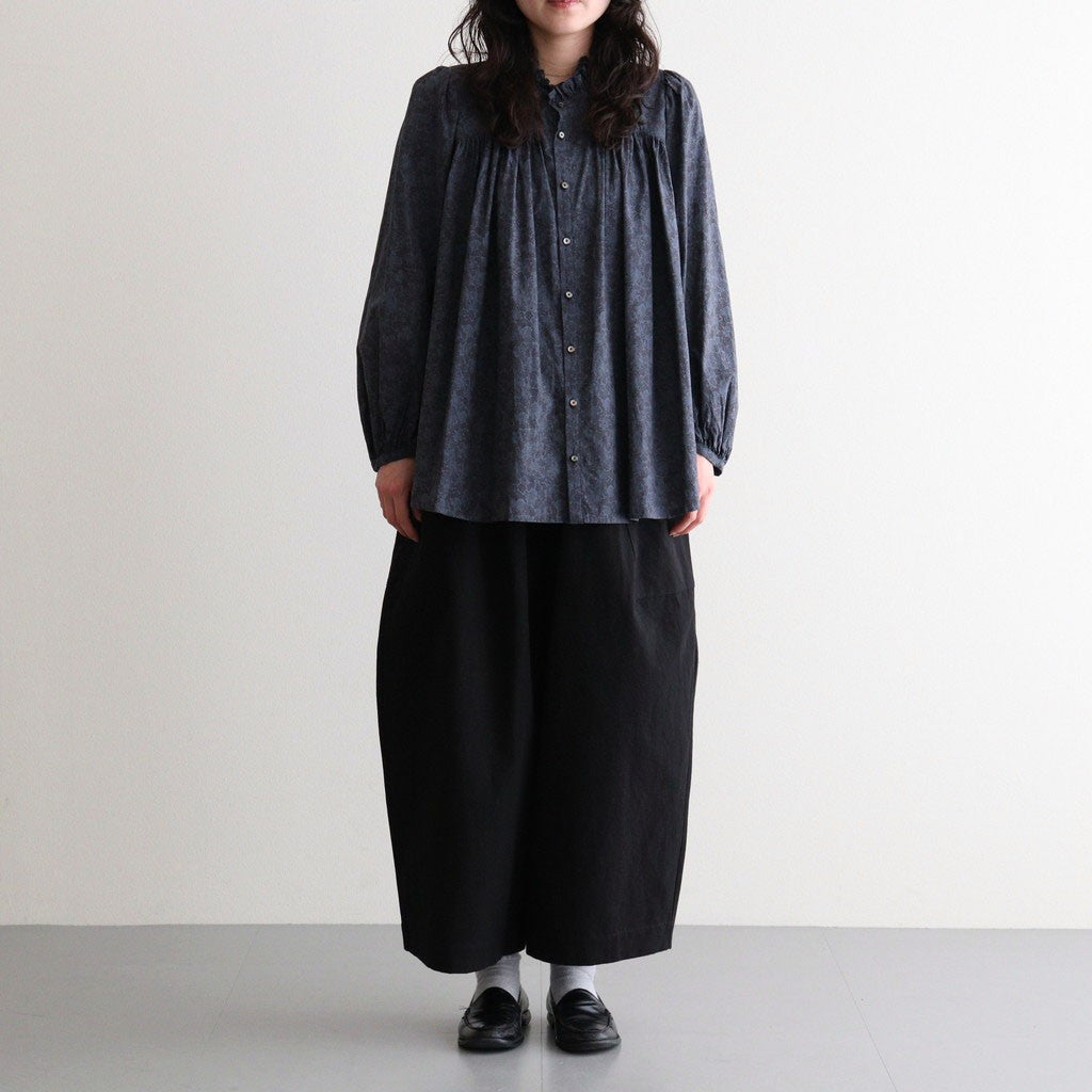 霞の空：Frilled collar blouse #dark flower [13251-10107]