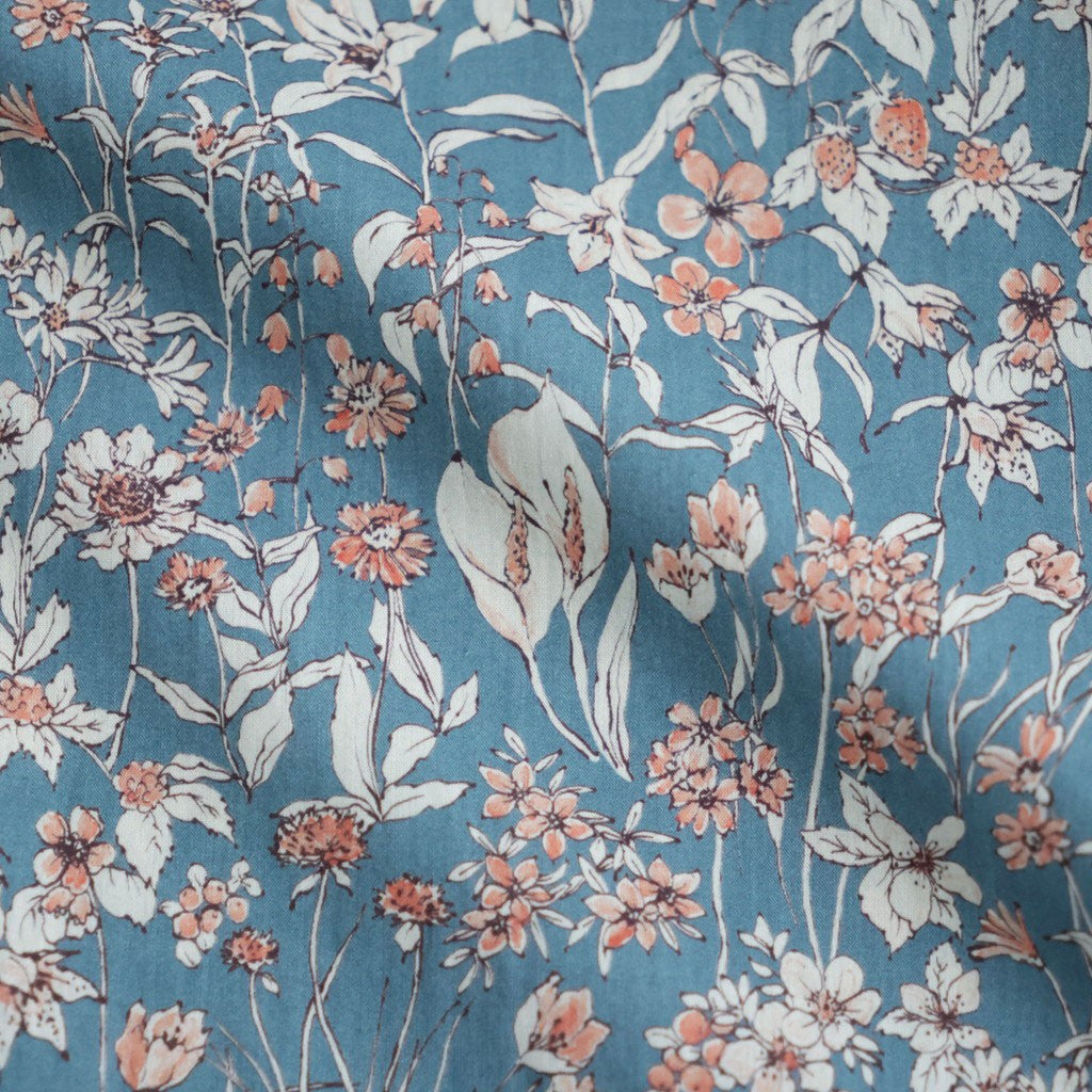 LIBERTYFABRICS Flared blouse #Wandervogel [26F-SH013-LP]