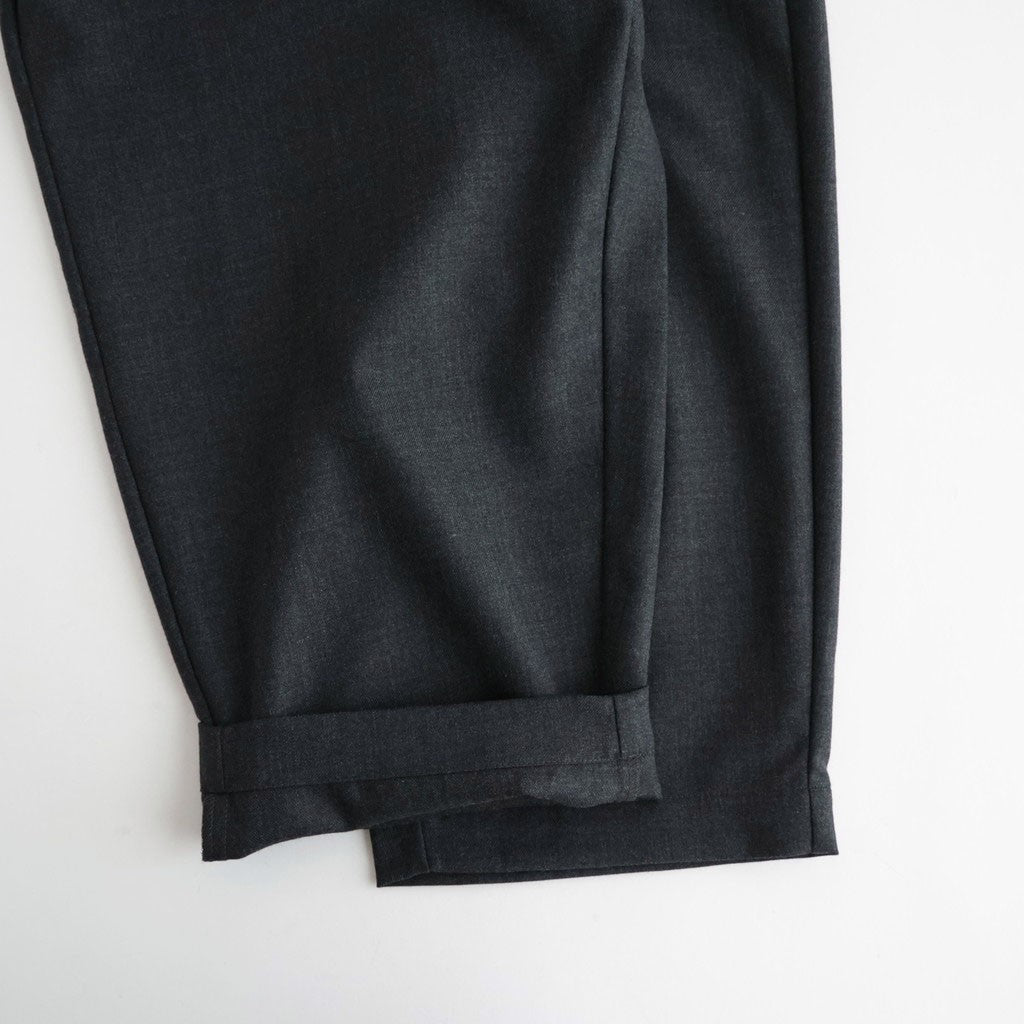 WOOL SERGE 2TUCK TAPERED EASY PANTS #9800 CHARCOAL [GNMDS2501WS]