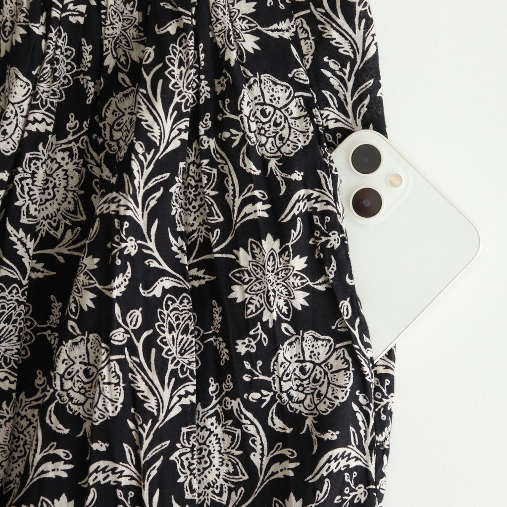 80s VOILE TWO TONE FLOWER PRINT REGULAR COLLAR S/SL DRESS #9982 BLACK x Lt BEIGE PRINT [NSL25084]