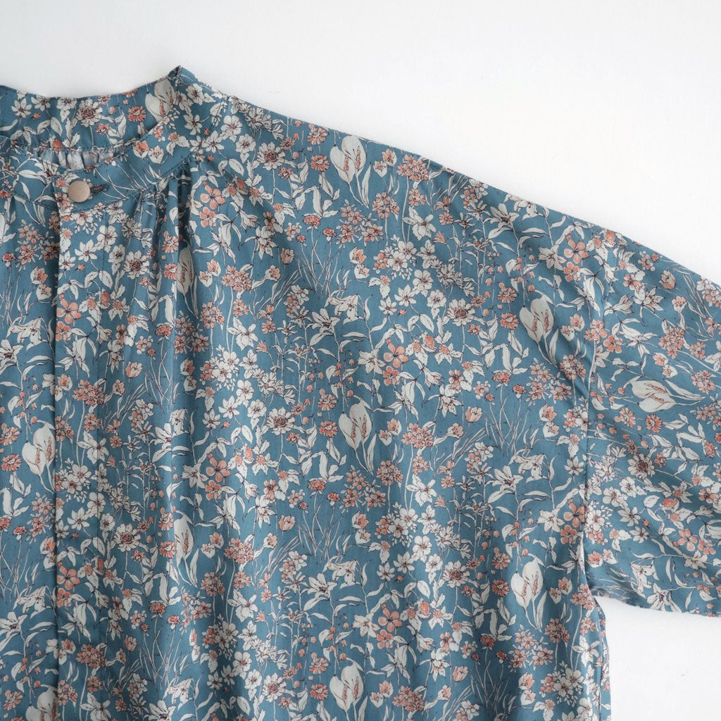 LIBERTYFABRICS Flared blouse #Wandervogel [26F-SH013-LP]