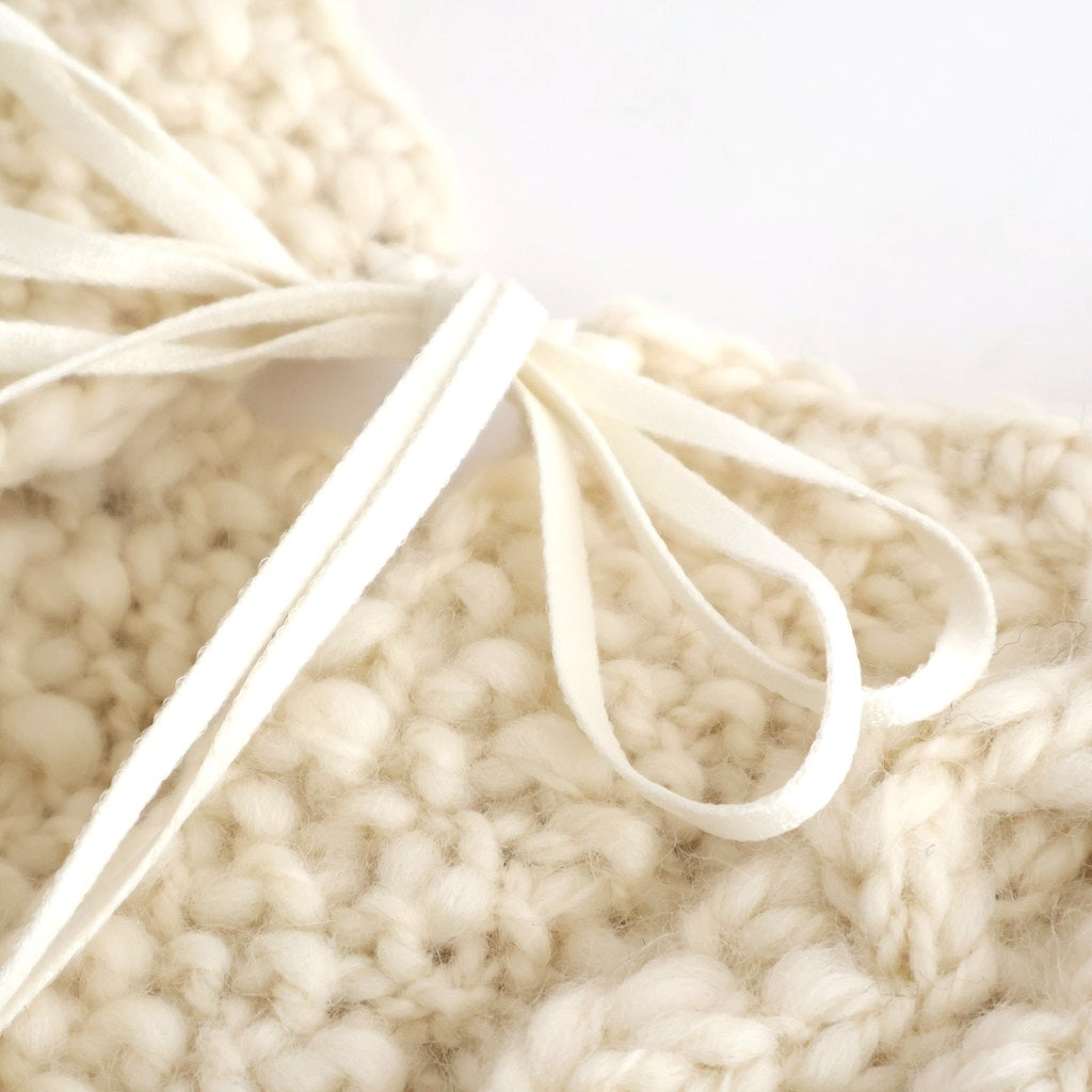 夜を紡ぐ Knitted fringe vest #ecru [TLF-126-hkn002]