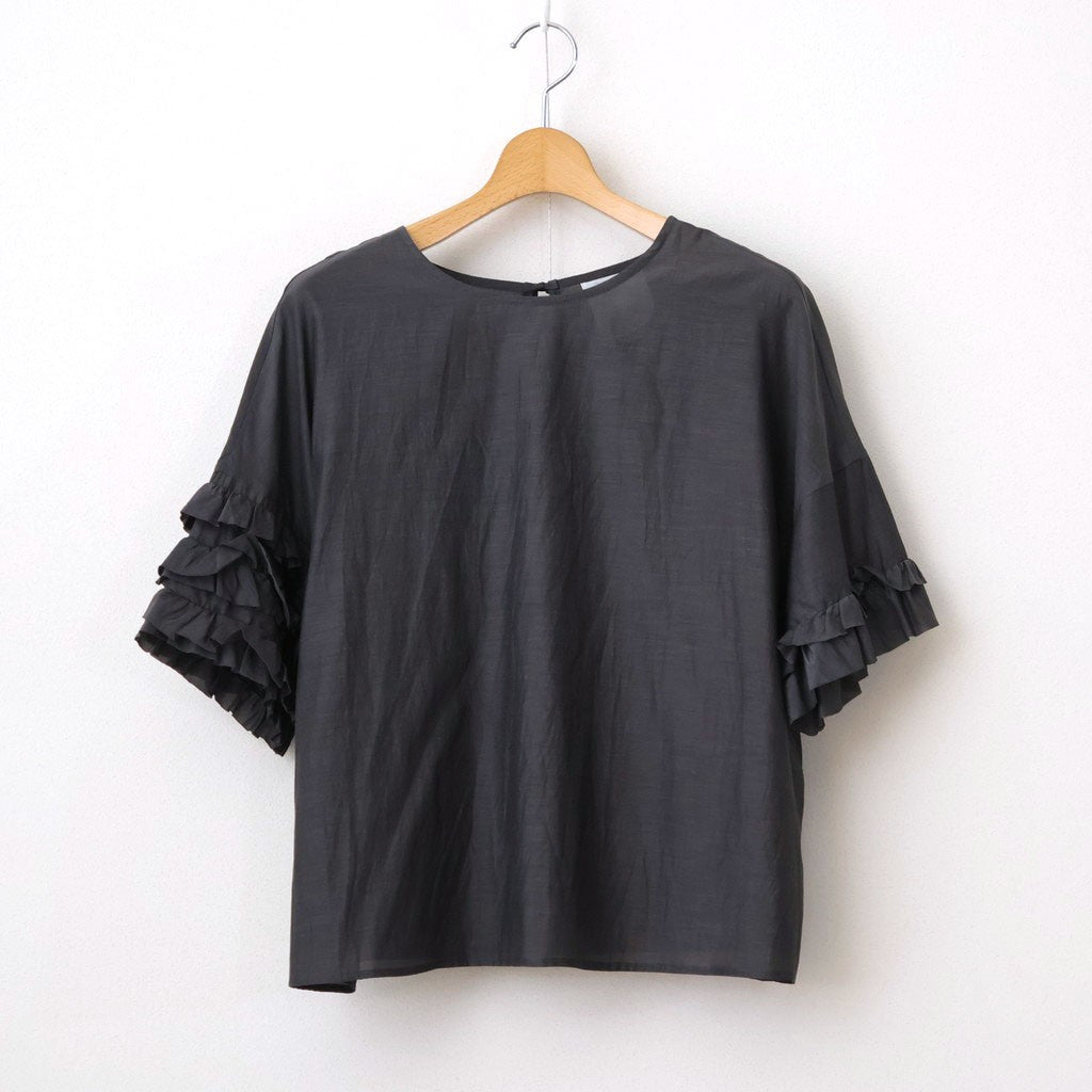 葉影のリズム：Frilled sleeves blouse #earth charcoal [11261-02307]