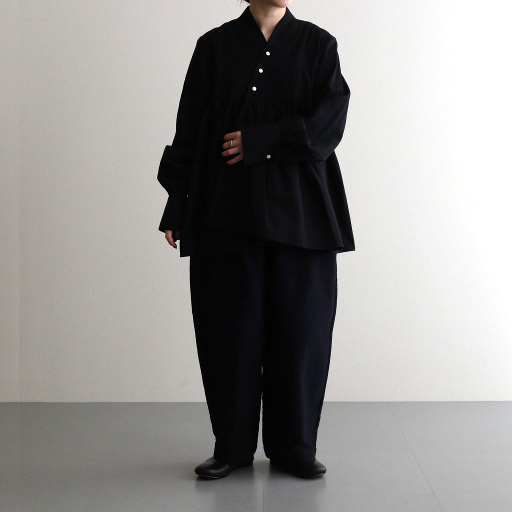 私の夜 Funnel neck blouse #black [TLF-125-sh007-cla]