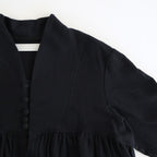 冬の肖像 Funnel neck over blouse #black [TLF-126-sh007-cst]