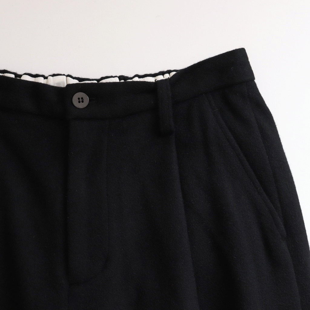 Wool cashmere beaver tuck pants #Black [TS243PT099]