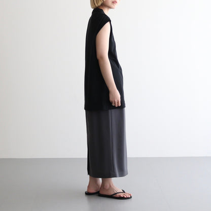 Sleeveless top #Black [TLF-225-cs001-ocj]