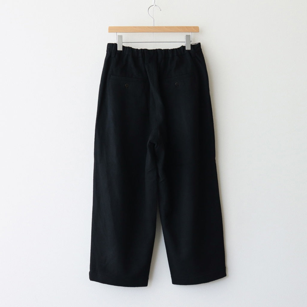 Wool cashmere beaver tuck pants #Black [TS243PT099]