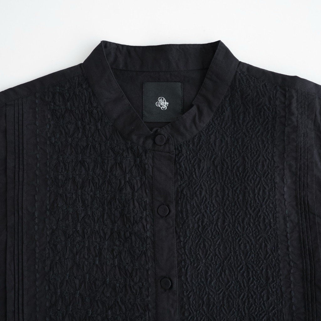60s ORGANIC CAMBRIC WITH EMB BANDED COLLAR PINTUCK & EMB SHIRT #9900 BLACK [NMDS26521]