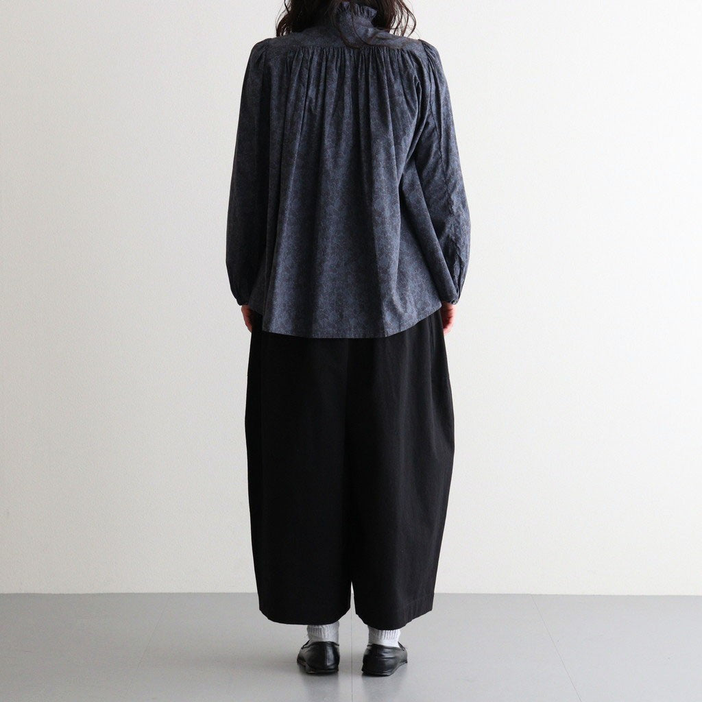 霞の空：Frilled collar blouse #dark flower [13251-10107]