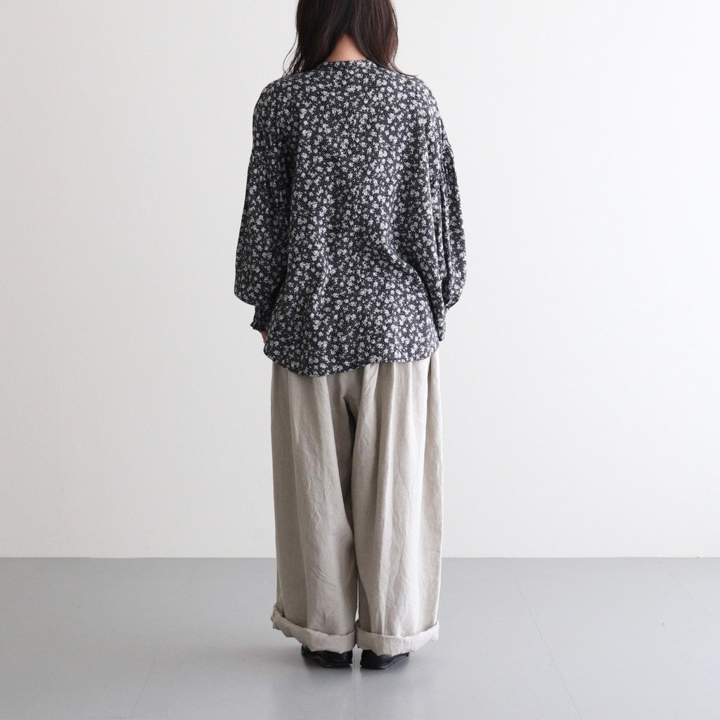 フラワープリント/ナチュラルタイプライター バンドカラーシャーリングBL #003 フラワードットクロ [PA260BL029]