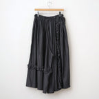 葉影のリズム： Frill gathered pants #earth charcoal [11261-02213]