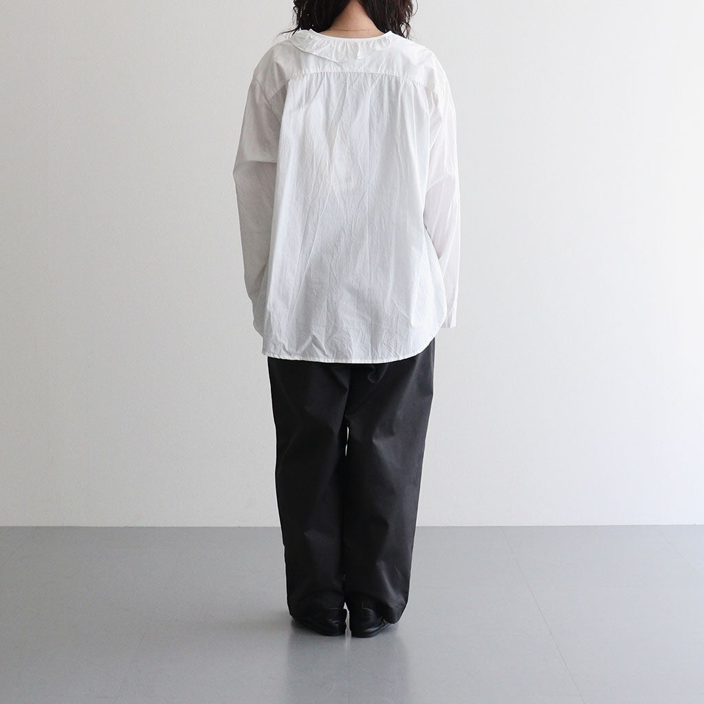 輝きの余白：フリルシャツ #off white [13261-06407]
