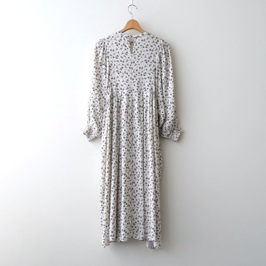 フラワープリント/ナチュラルタイプライター バンドカラータックギャザーOP #011 フラワードットオフ [PA260OP030]