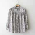 霞の空：Frilled collar blouse #pale flower [13251-10107]