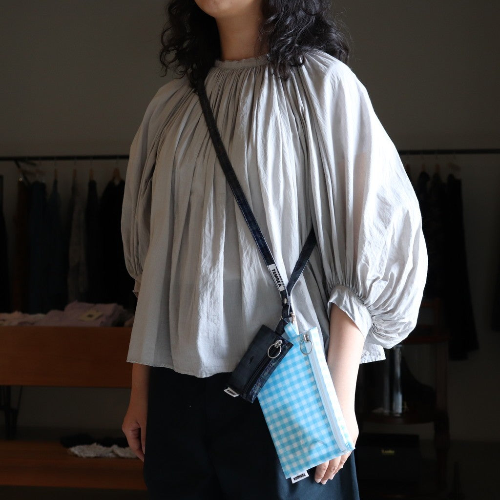 FLAT POUCH MEDIUM #GINGHAM SAX [TMB-2565H]