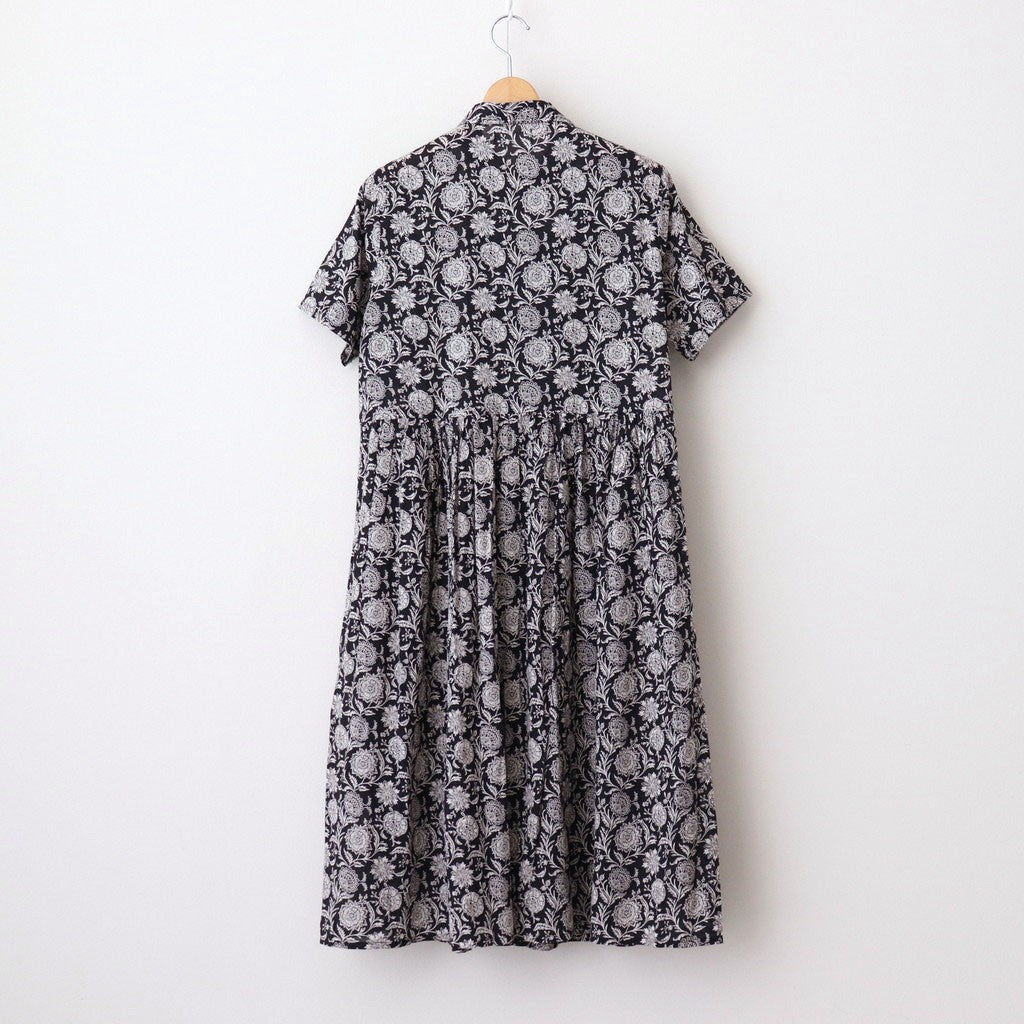 80s VOILE TWO TONE FLOWER PRINT REGULAR COLLAR S/SL DRESS #9982 BLACK x Lt BEIGE PRINT [NSL25084]